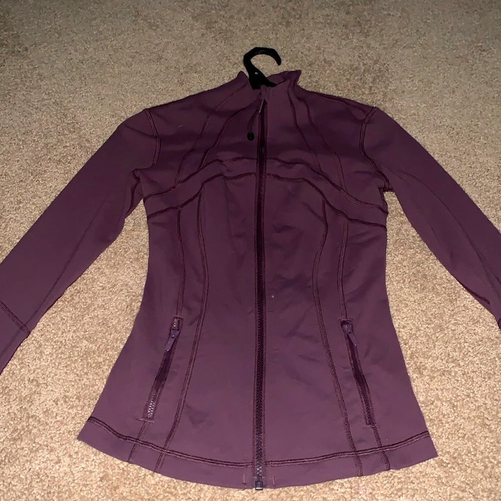 Lululemon purple define jacket lounge size 2🌺